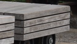 holz.jpg holz.jpg
