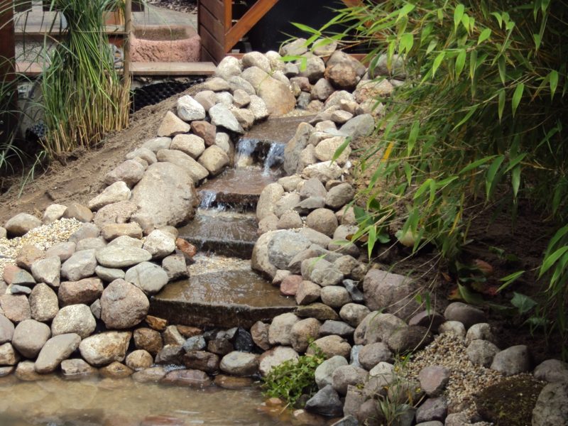 Bachlauf-im-Garten-800x600.jpg